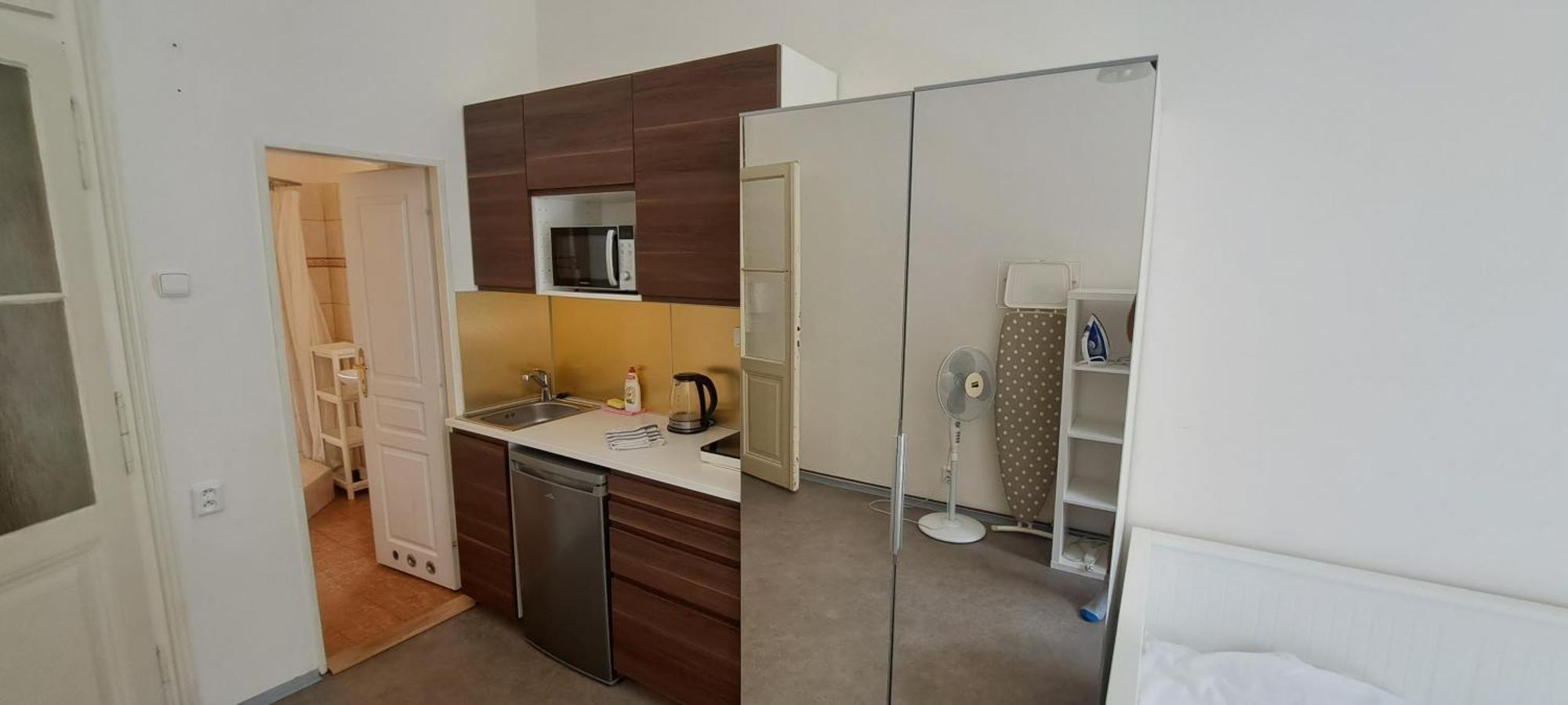 Apartments In Mala Strana - 10 Minutes From Charles Bridge Прага Экстерьер фото