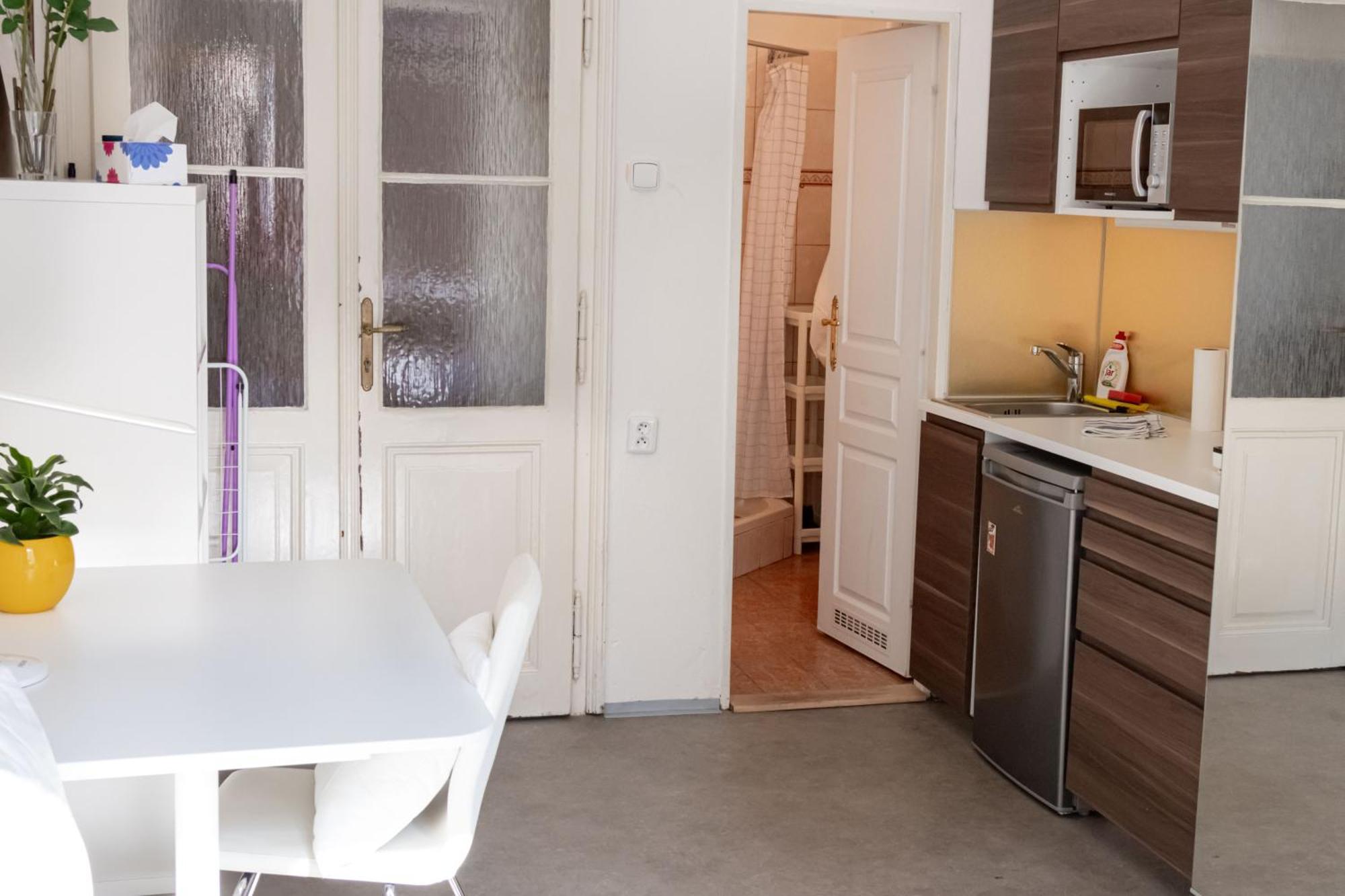 Apartments In Mala Strana - 10 Minutes From Charles Bridge Прага Экстерьер фото